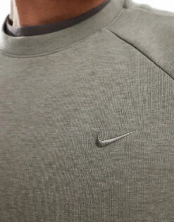 Nike Training Primary Dri-FIT Sweatshirt In Light Khaki For Men 10 Nike Training Primary Dri-FIT Sweatshirt In Light Khaki For Men -Nike Sales Store 207051333 4