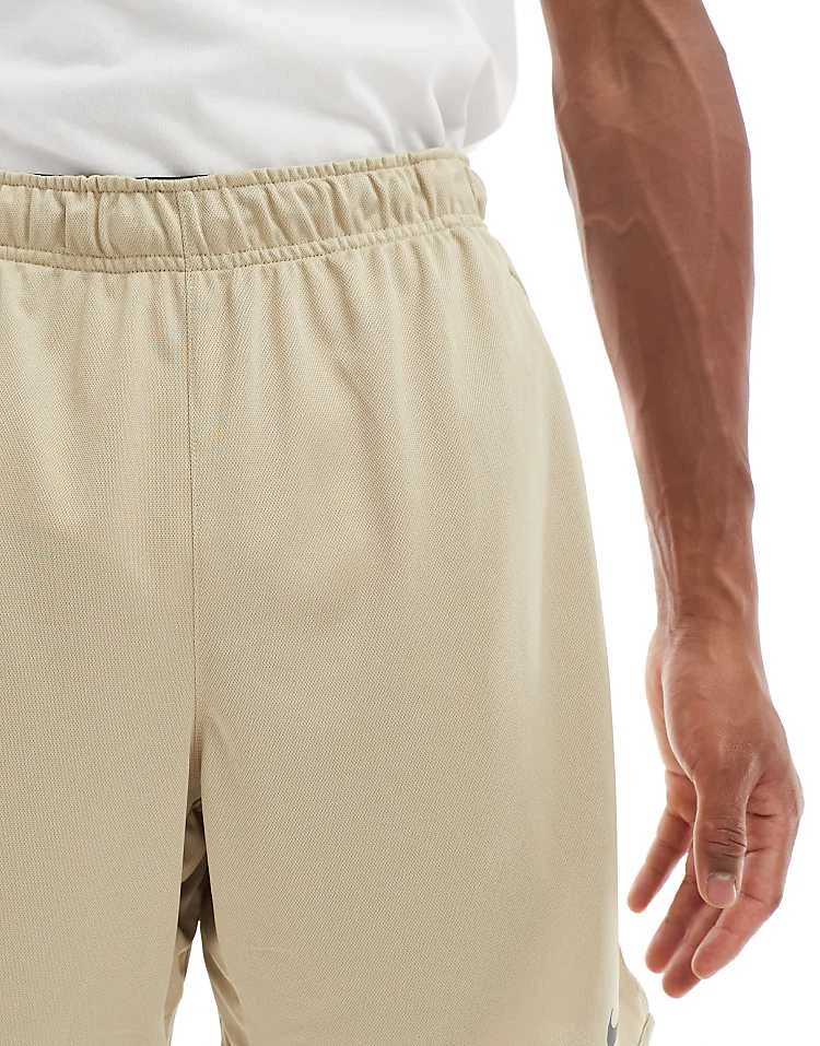 Nike Training Totality Dri-FIT Knit 7inch Shorts In Light Khaki For Men Beige 7 Nike Training Totality Dri-FIT Knit 7inch Shorts In Light Khaki For Men Beige - Image 5