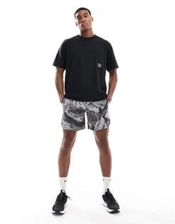 Nike Training Heritage Dri-FIT T-shirt In Black For Men 10 Nike Training Heritage Dri-FIT T-shirt In Black For Men -Nike Sales Store 207051521 4