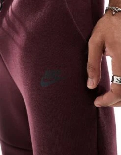 Nike Tech Fleece Jogger In Burgundy For Men 12 Nike Tech Fleece Jogger In Burgundy For Men -Nike Sales Store 207053821 5