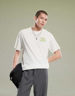 Nike Graphic T-shirt In White For Men -Nike Sales Store 207053858 4