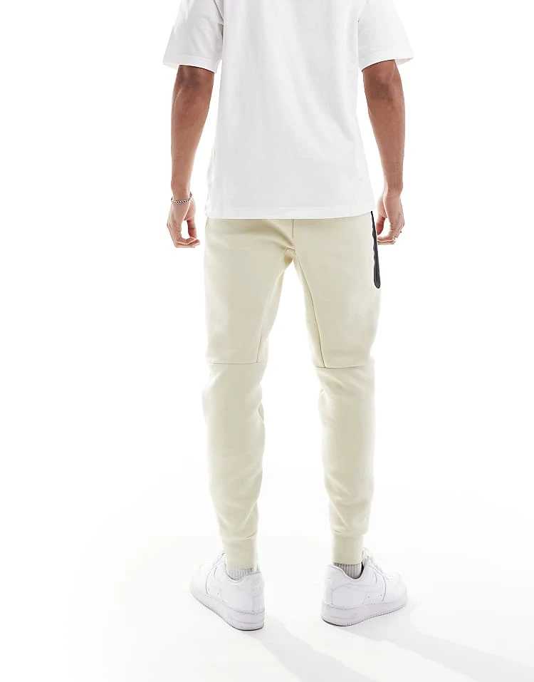 Nike Tech Fleece Jogger In Beige For Men 4 Nike Tech Fleece Jogger In Beige For Men - Image 2