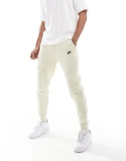 Nike Tech Fleece Jogger In Beige For Men 10 Nike Tech Fleece Jogger In Beige For Men -Nike Sales Store 207053871 3