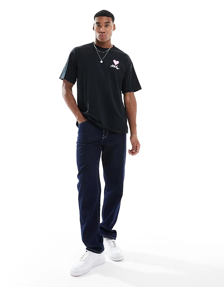 Nike Max90 Graphic T-shirt In Black For Men 6 Nike Max90 Graphic T-shirt In Black For Men - Image 4