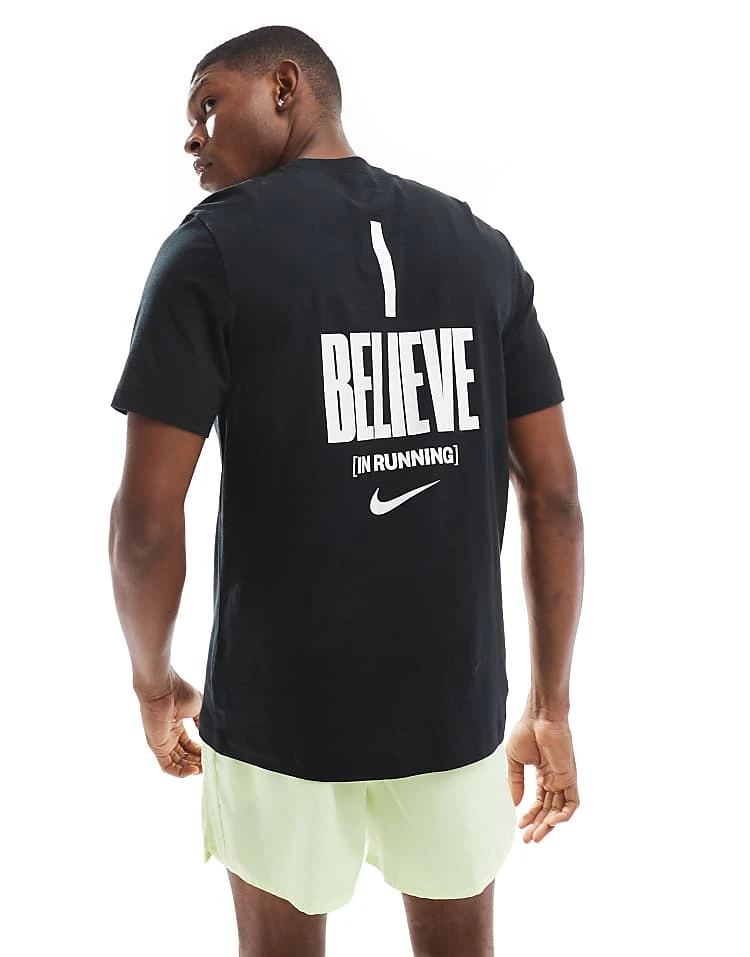 Nike Running Run Graphic T-shirt In Black For Men 7 Nike Running Run Graphic T-shirt In Black For Men - Image 5