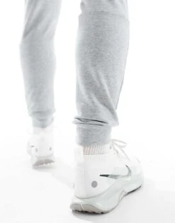 Nike Running ReactX Pegasus Trail 5 Gore-TEX Trainers In Light Silver For Men -Nike Sales Store 207060029 3