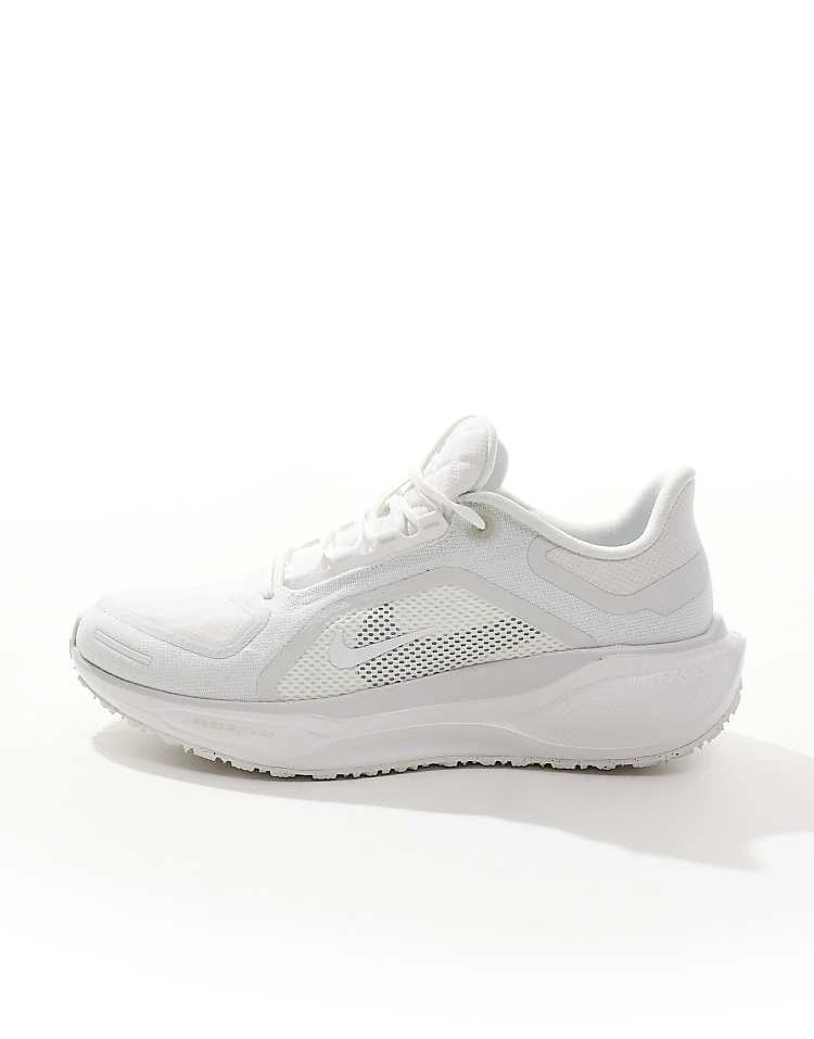 Nike Running Air Zoom Pegasus 41 Gore-Tex Trainers In White For Men 4 Nike Running Air Zoom Pegasus 41 Gore-Tex Trainers In White For Men - Image 2