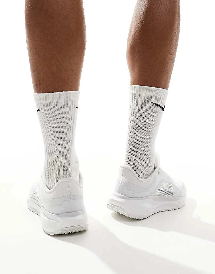 Nike Running Air Zoom Pegasus 41 Gore-Tex Trainers In White For Men 7 Nike Running Air Zoom Pegasus 41 Gore-Tex Trainers In White For Men - Image 5