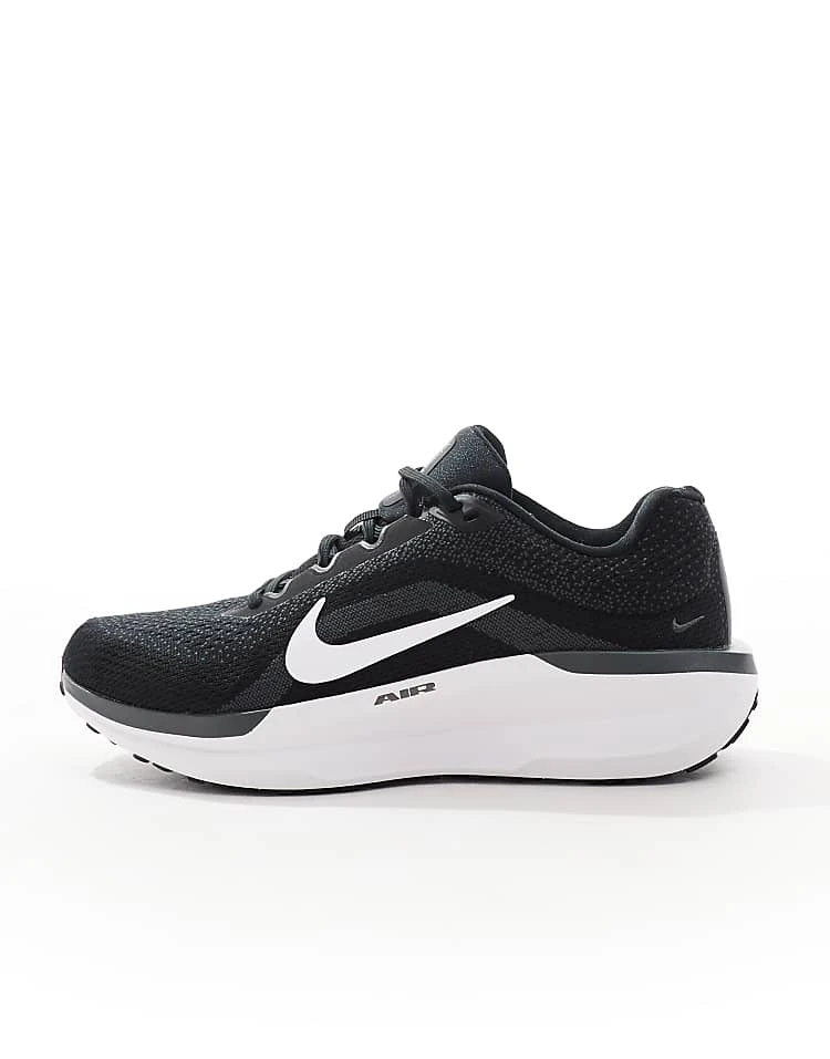 Nike Running Air Winflo 11 Trainers In Black For Men 4 Nike Running Air Winflo 11 Trainers In Black For Men - Image 2