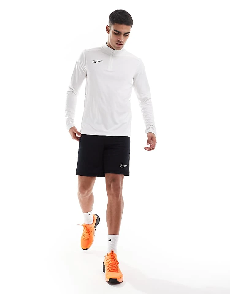 Nike Football Academy 25 Dri-FIT Half Zip Longsleeve Top In White For Men 4 Nike Football Academy 25 Dri-FIT Half Zip Longsleeve Top In White For Men - Image 2