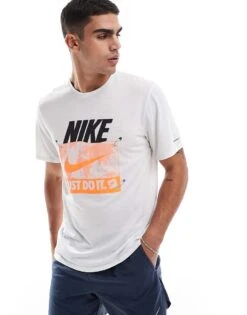 Nike Running Run Energy Graphic T-shirt In White For Men
