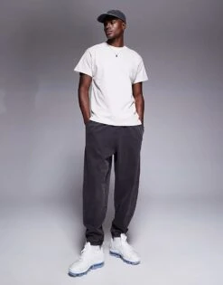 Nike Premium Essentials Short Sleeve T-shirt In White For Men -Nike Sales Store 207357316 3